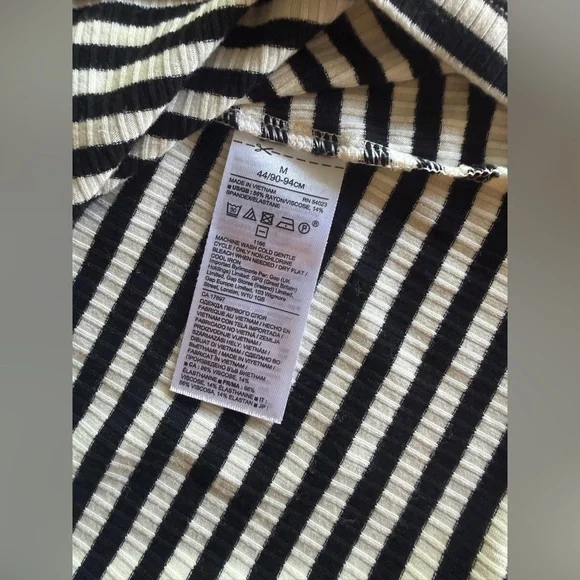 Banana Republic Striped Mock Neck Short Sleeve Top - Black/White - Picture 5 of 5